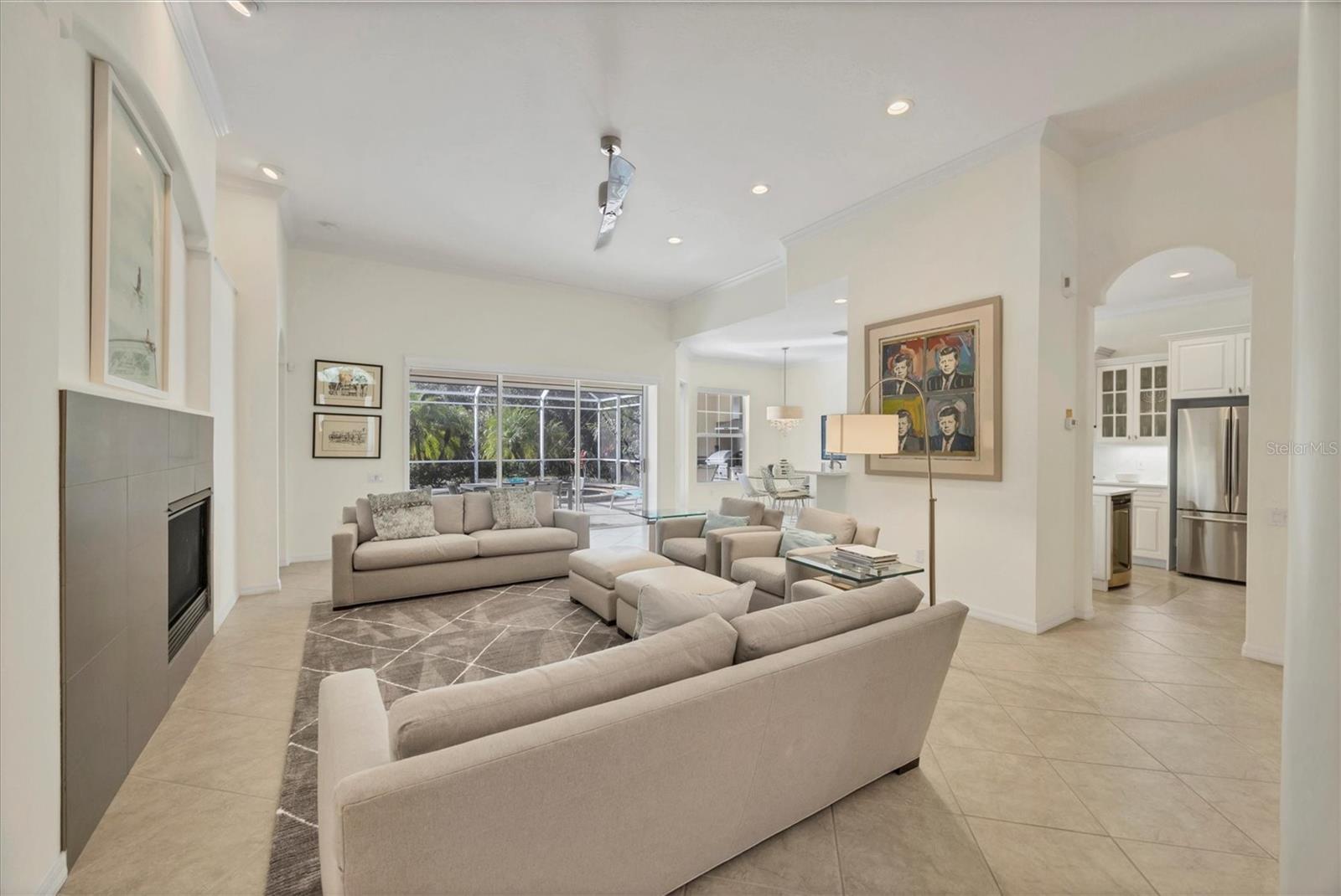 Image 4 of 76 For 8404 Abingdon Court