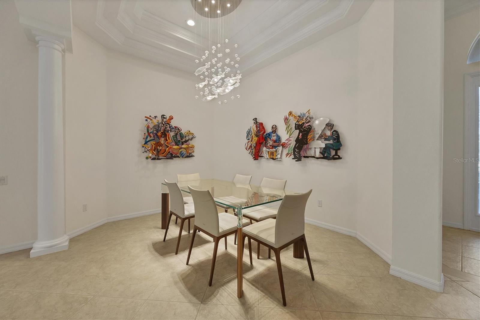 Image 8 of 76 For 8404 Abingdon Court