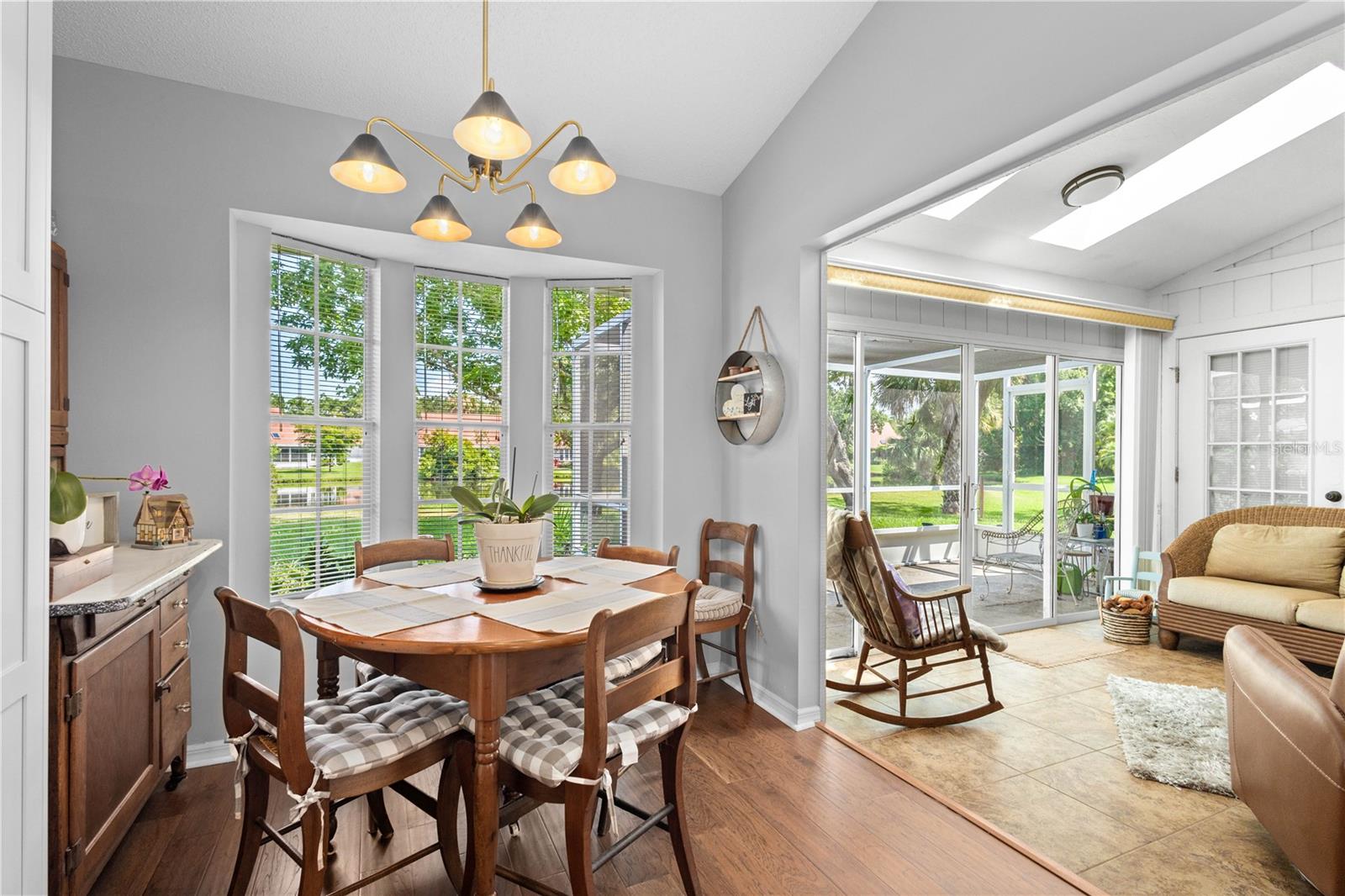 Image 10 of 25 For 3177 Lake Park Lane 5