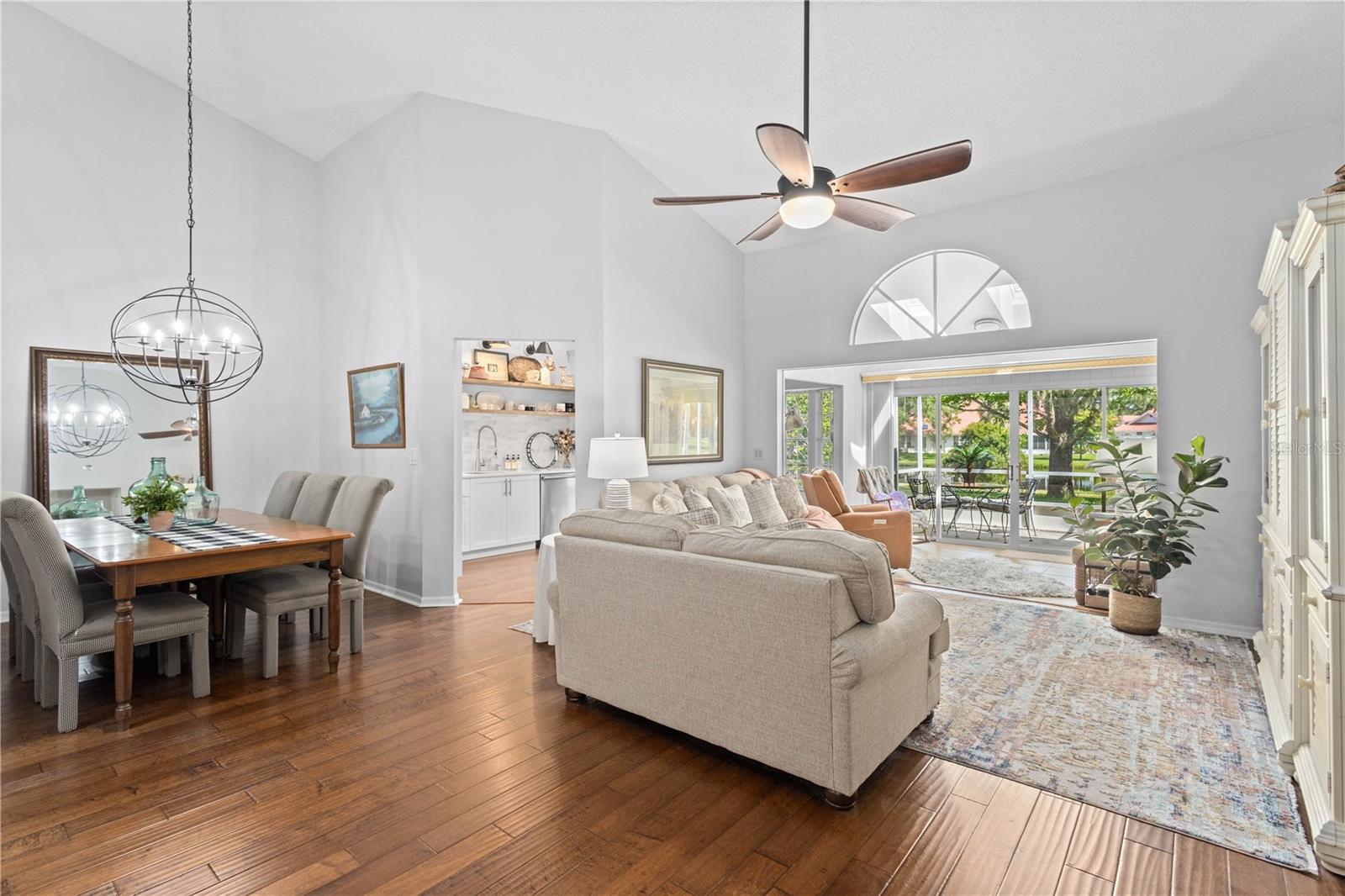 Image 12 of 25 For 3177 Lake Park Lane 5