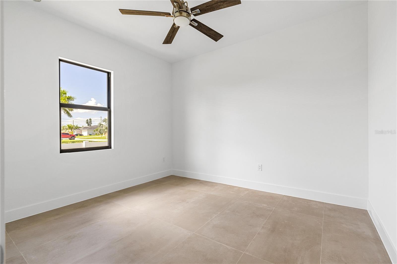 Image 43 of 45 For 109 35th Place