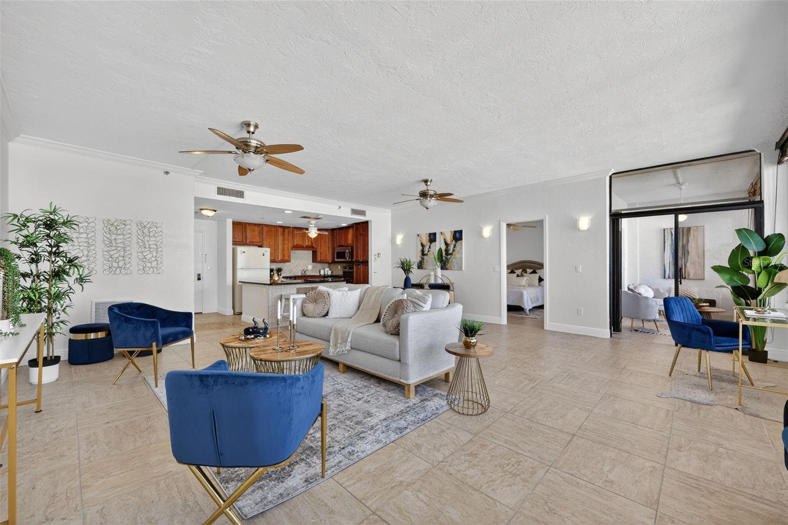 Image 17 of 39 For 1102 Benjamin Franklin Drive Ph 809