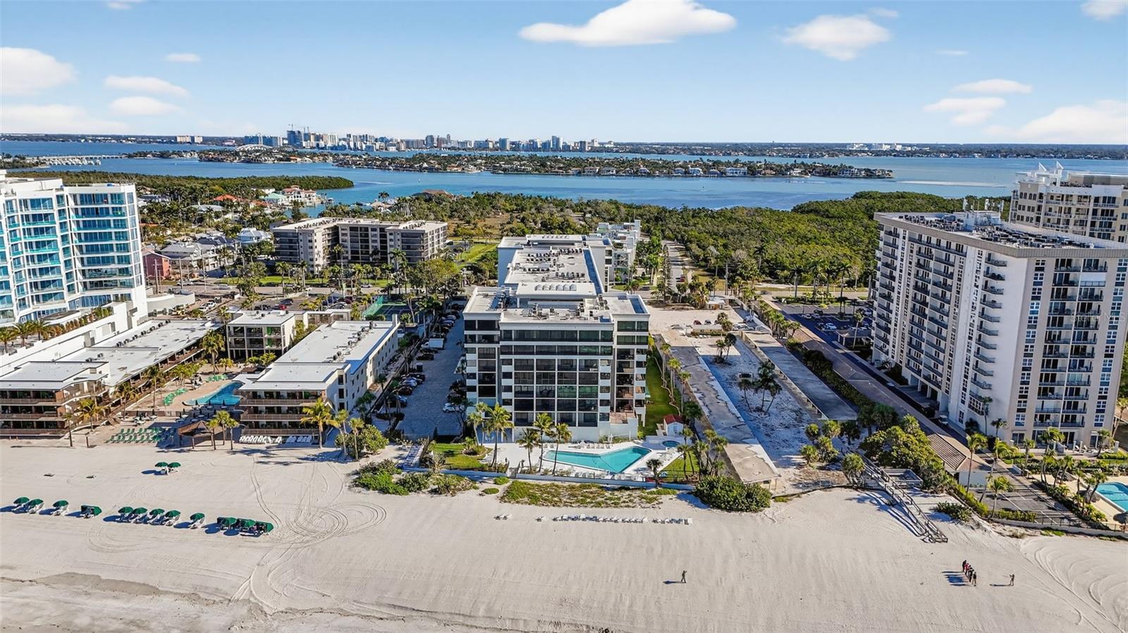 Image 30 of 39 For 1102 Benjamin Franklin Drive Ph 809