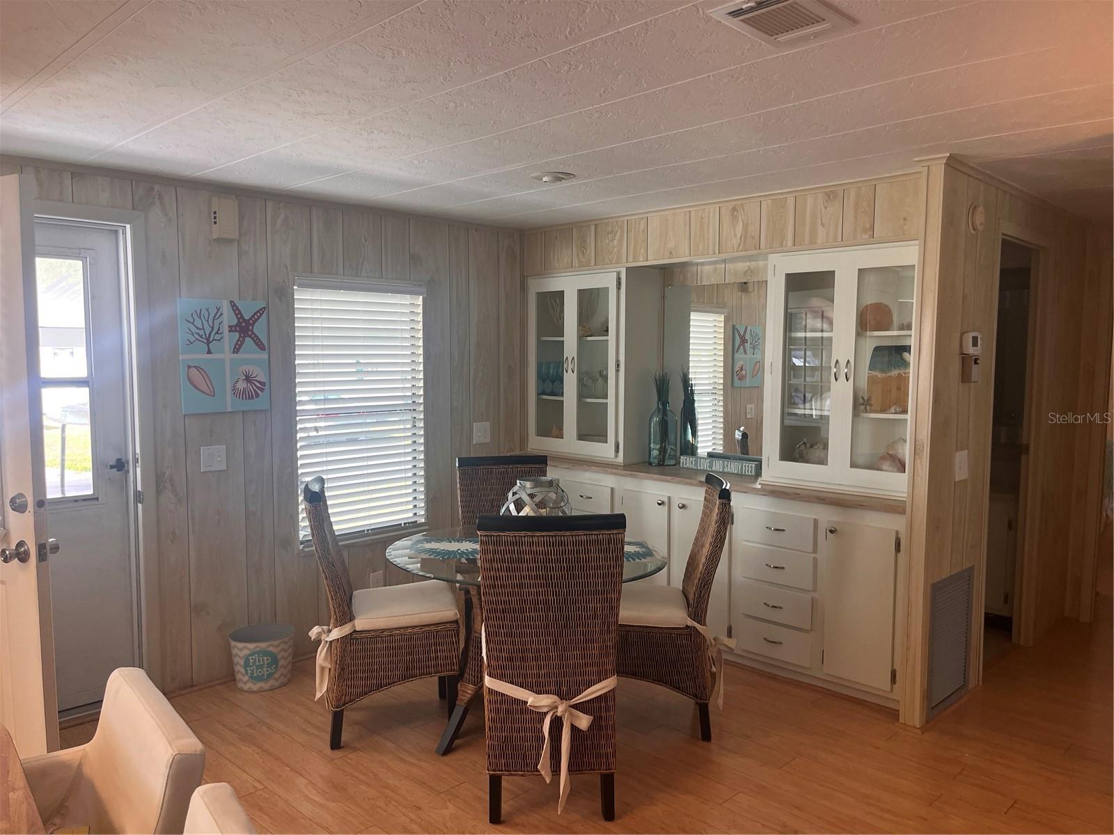 Image 6 of 17 For 5316 53rd Avenue E M15