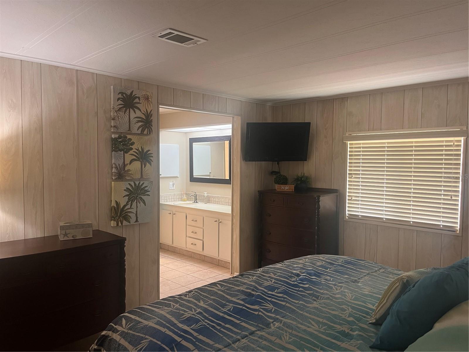 Image 15 of 20 For 5316 53rd Avenue E O12