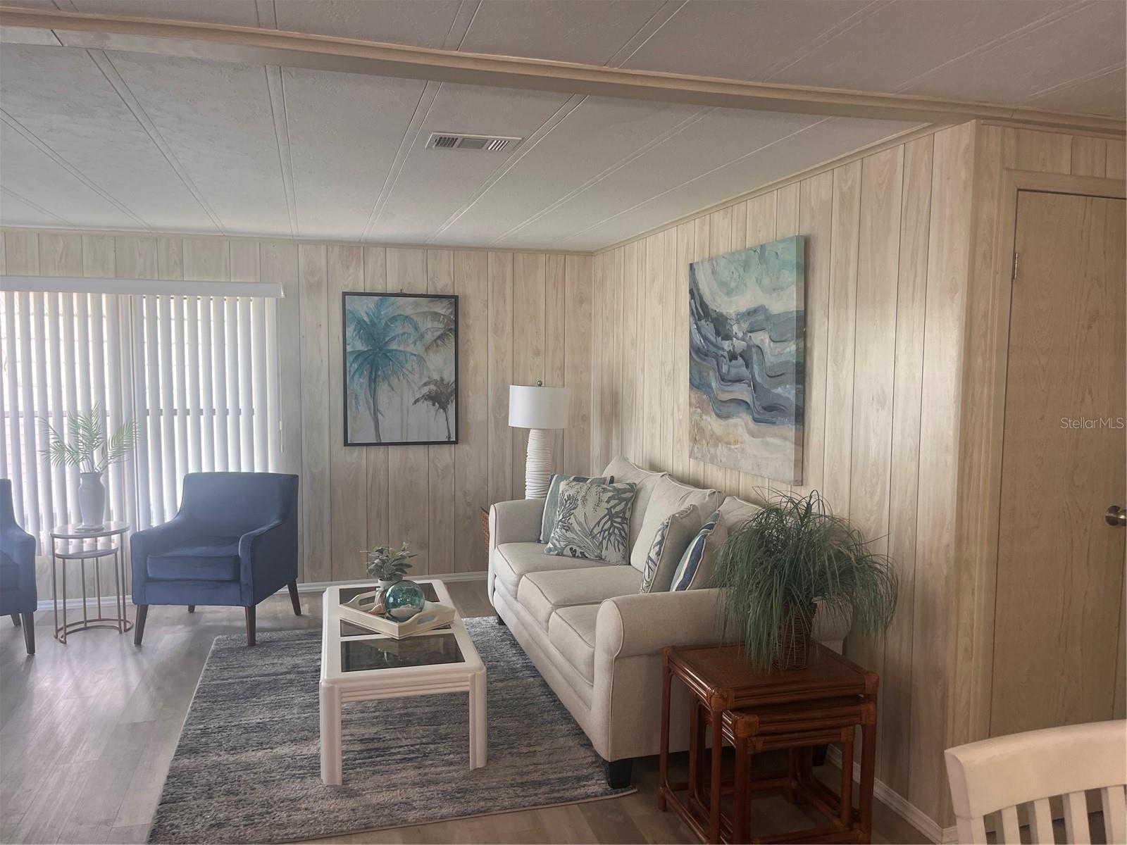 Image 5 of 20 For 5316 53rd Avenue E O12