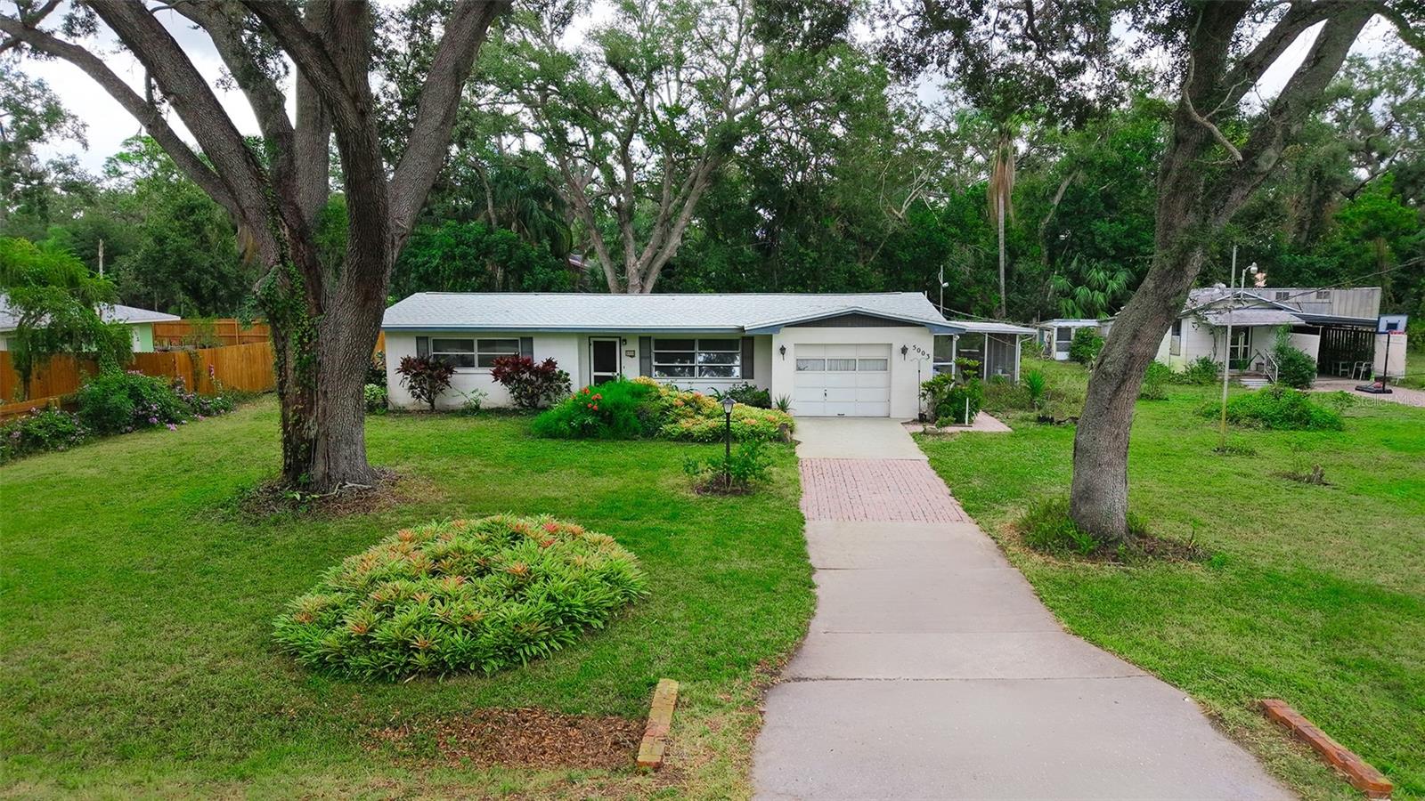 Image 4 of 59 For 5003 9th Street Court E