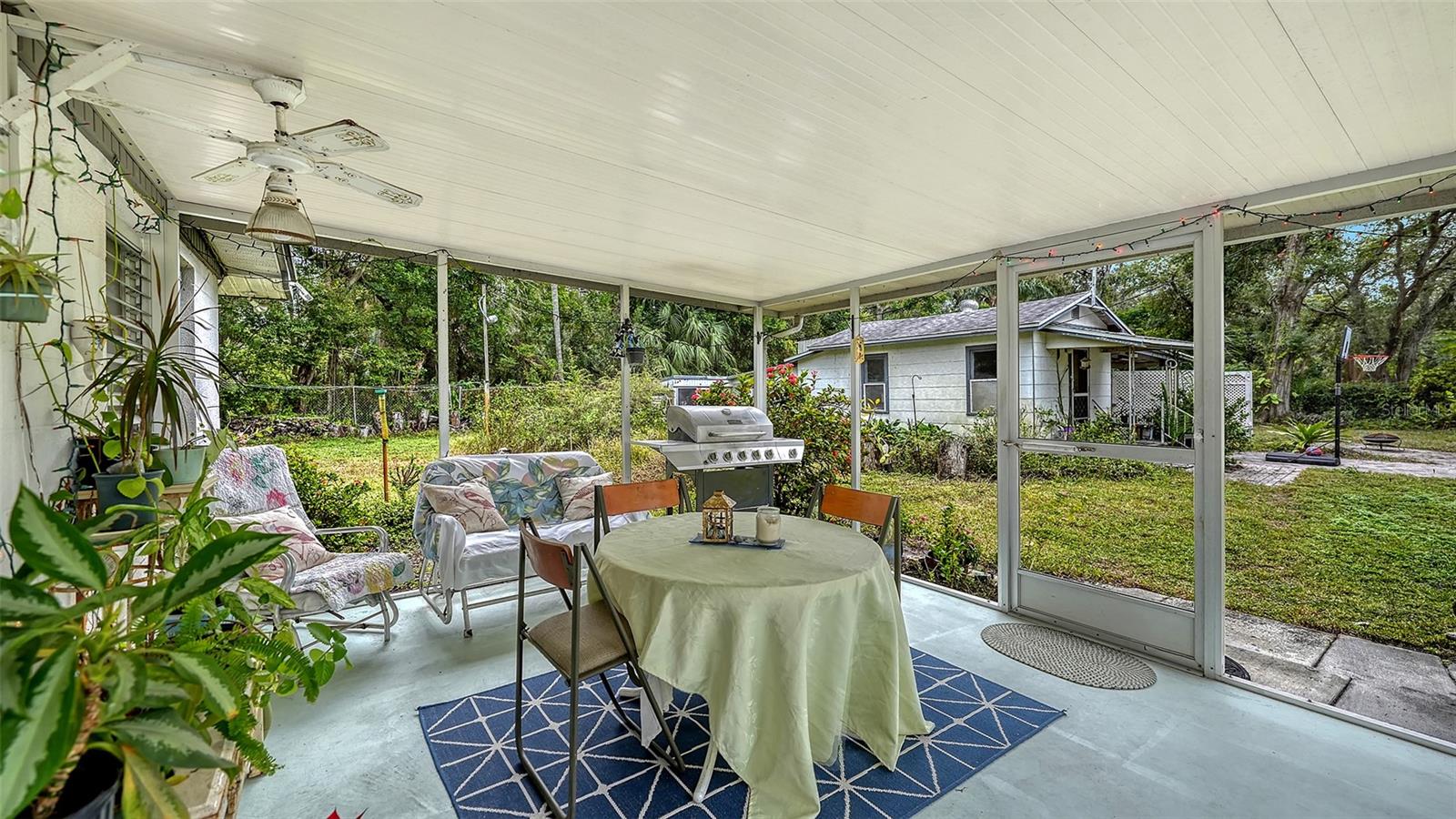 Image 40 of 59 For 5003 9th Street Court E