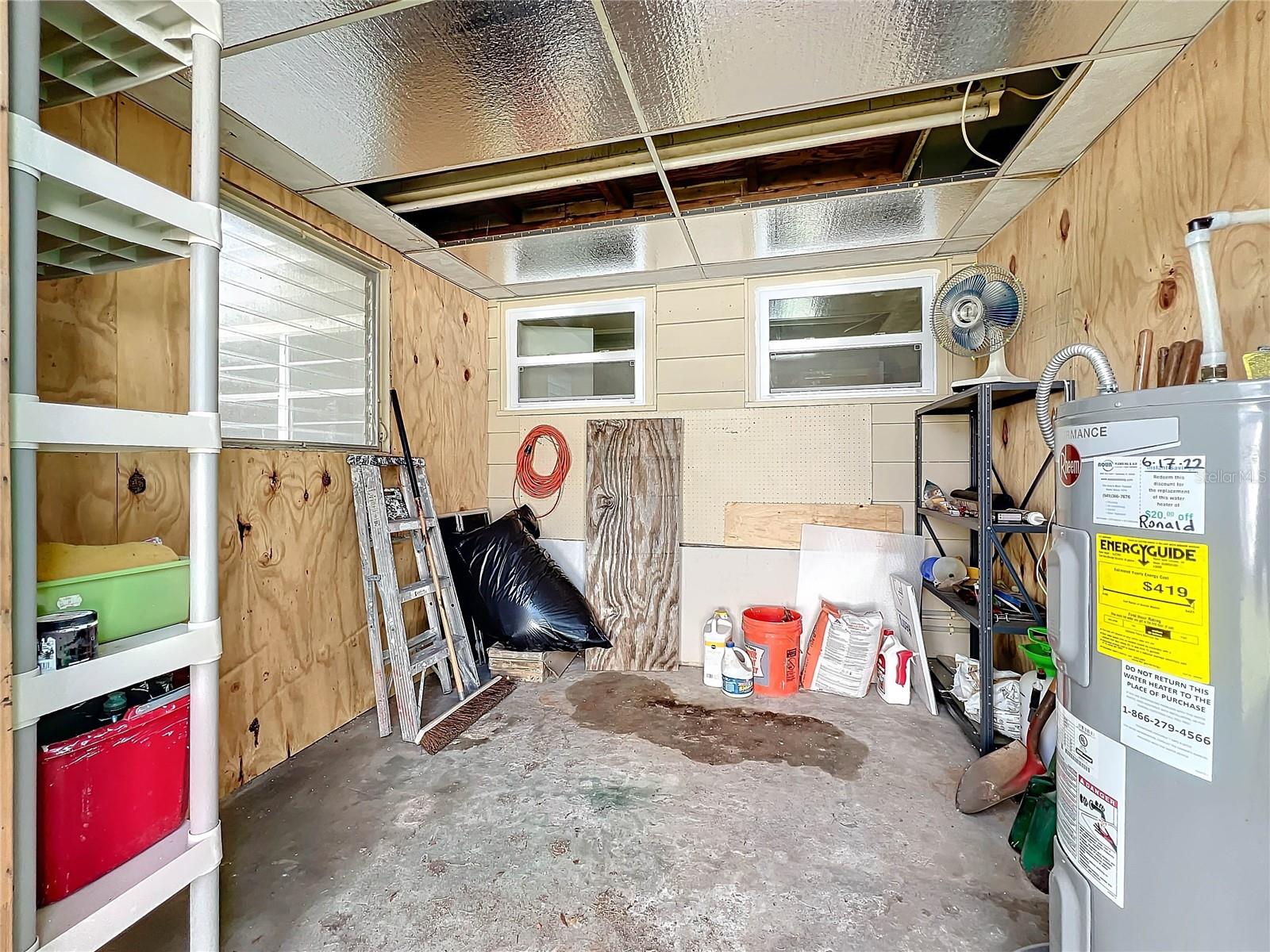 Image 41 of 46 For 2877 Michigan Street