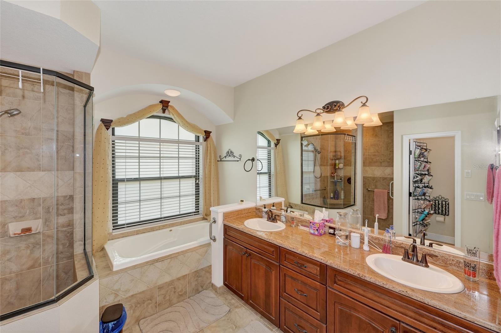 Image 36 of 60 For 2006 148th Court East