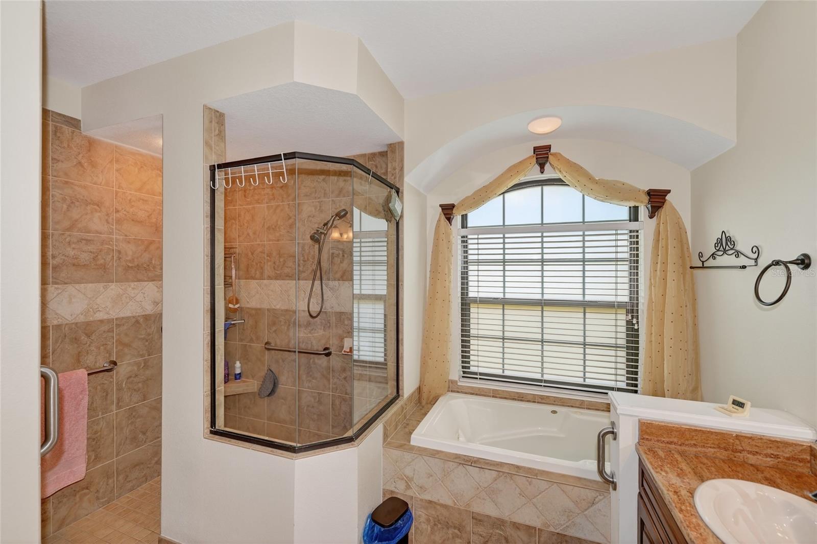 Image 37 of 60 For 2006 148th Court East