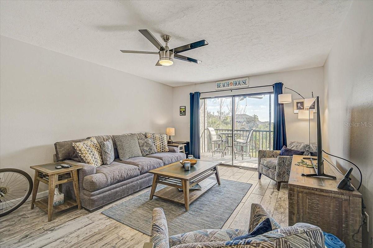 Image 15 of 55 For 1624 Stickney Point Road 1624-301