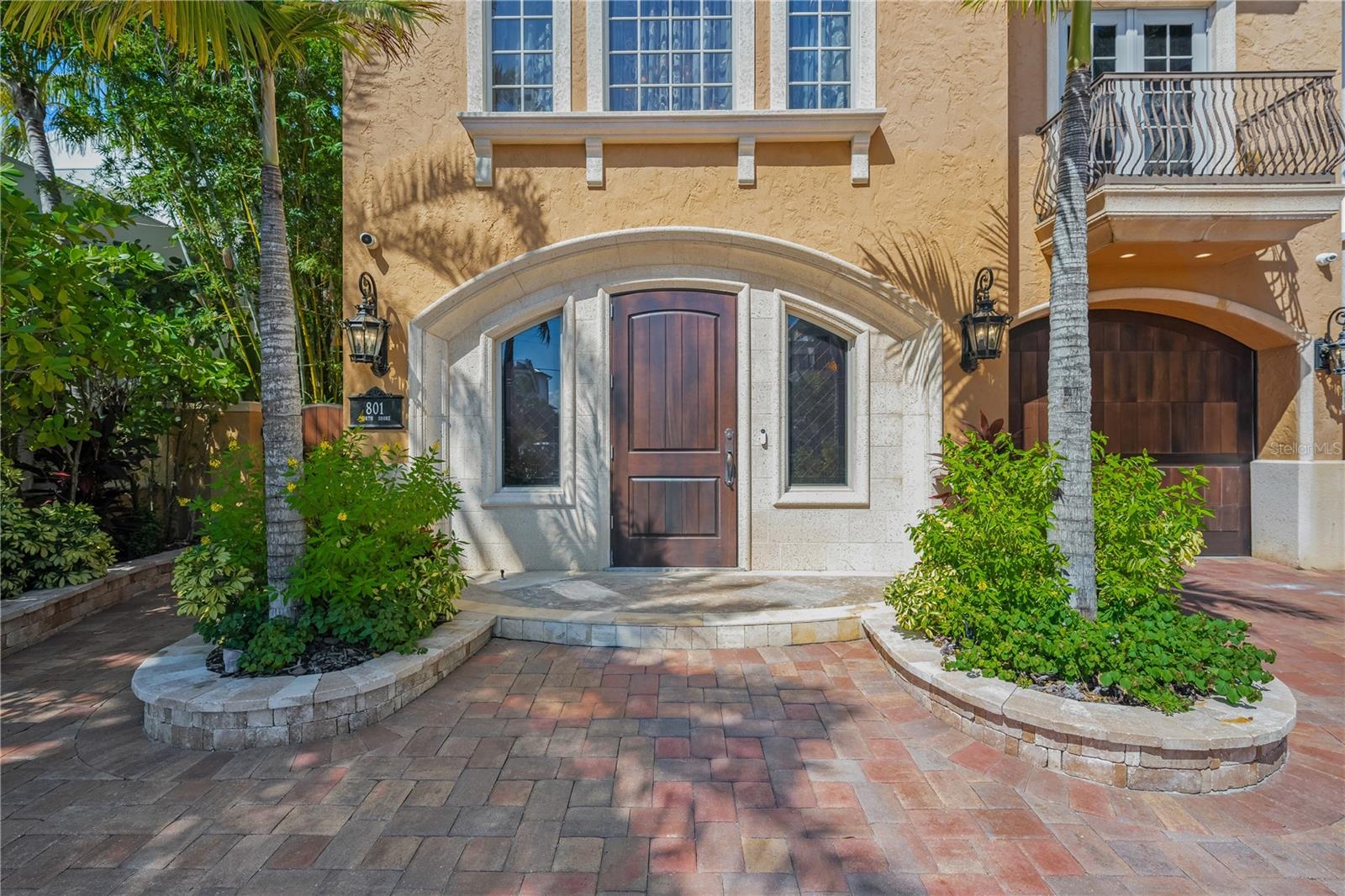 Image 19 of 97 For 801 Shore Drive