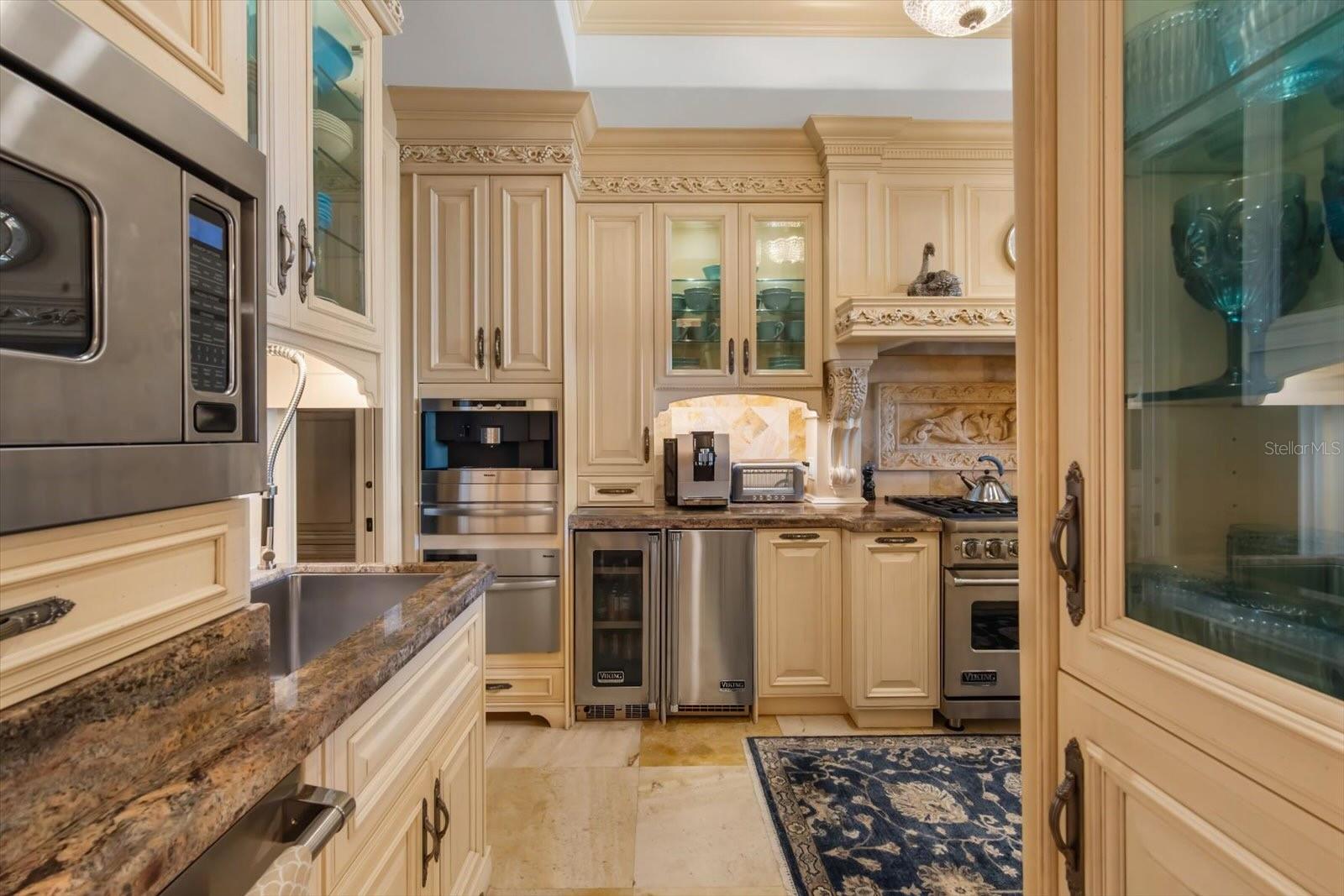 Image 44 of 97 For 801 Shore Drive