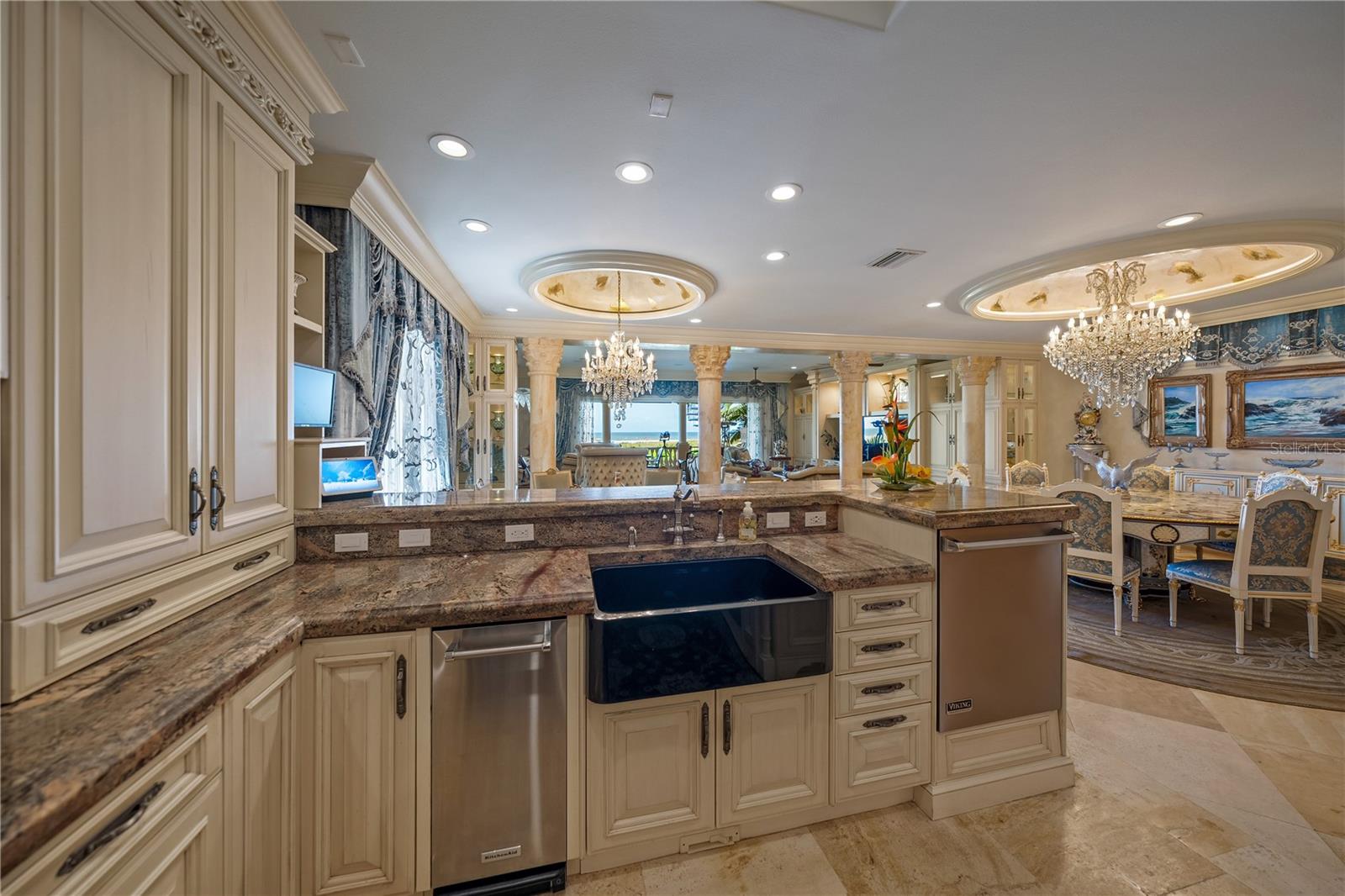 Image 46 of 97 For 801 Shore Drive