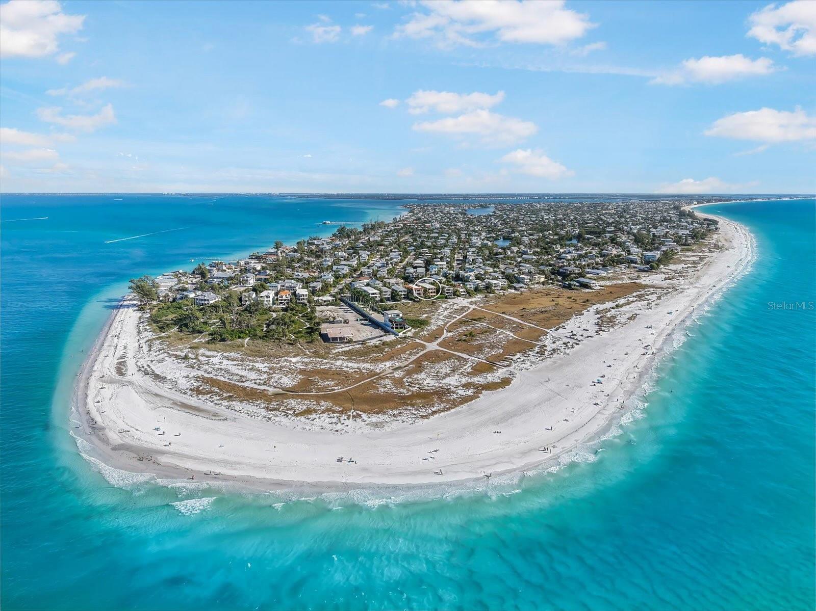 Image 5 of 97 For 801 Shore Drive