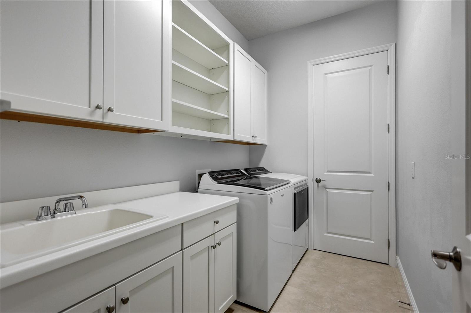 Image 43 of 57 For 963 River Wind Circle