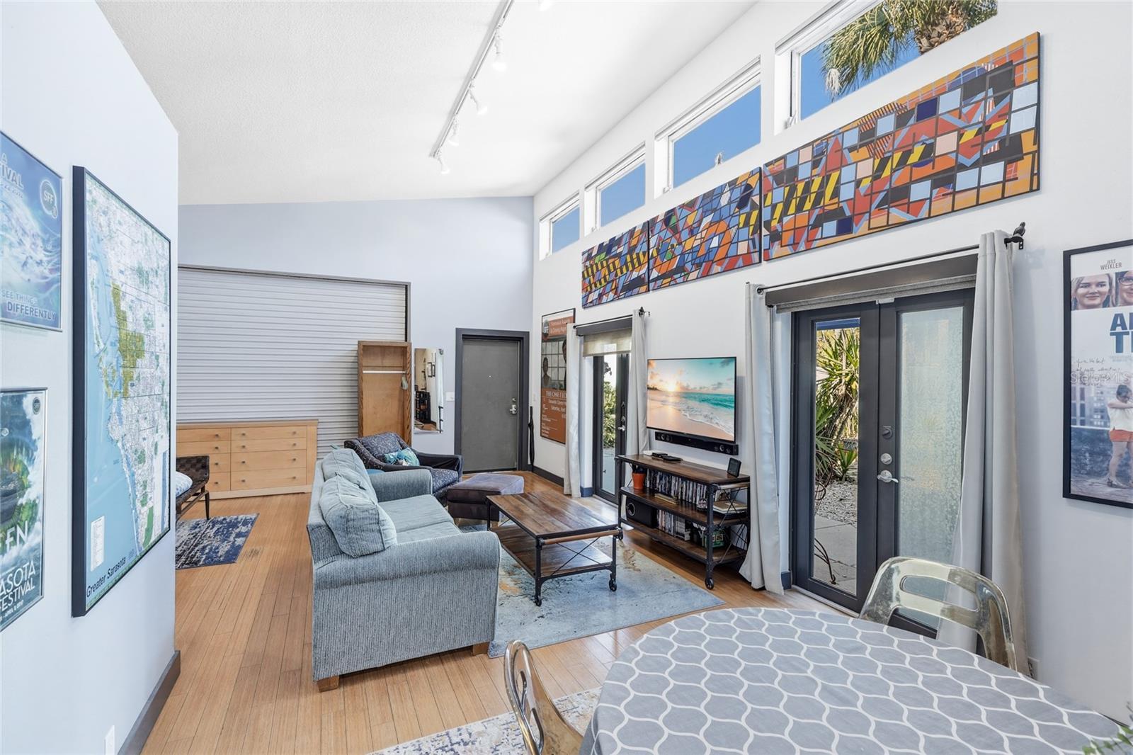 Image 28 of 56 For 1939 High Point Drive