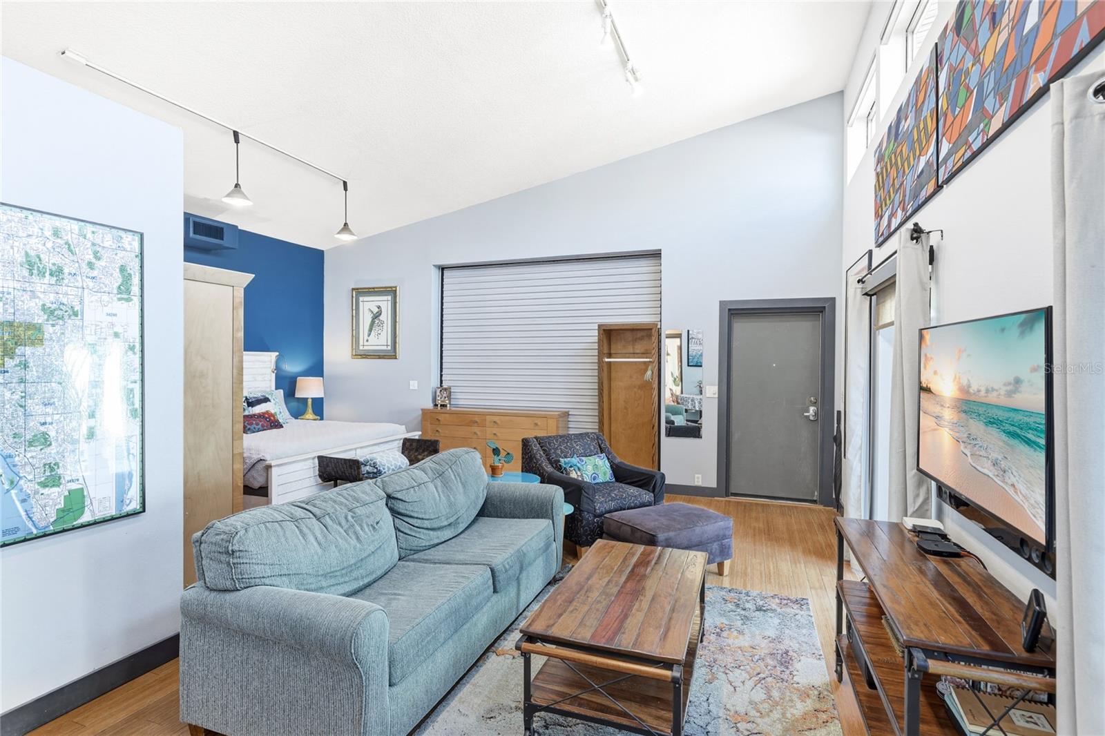 Image 29 of 56 For 1939 High Point Drive