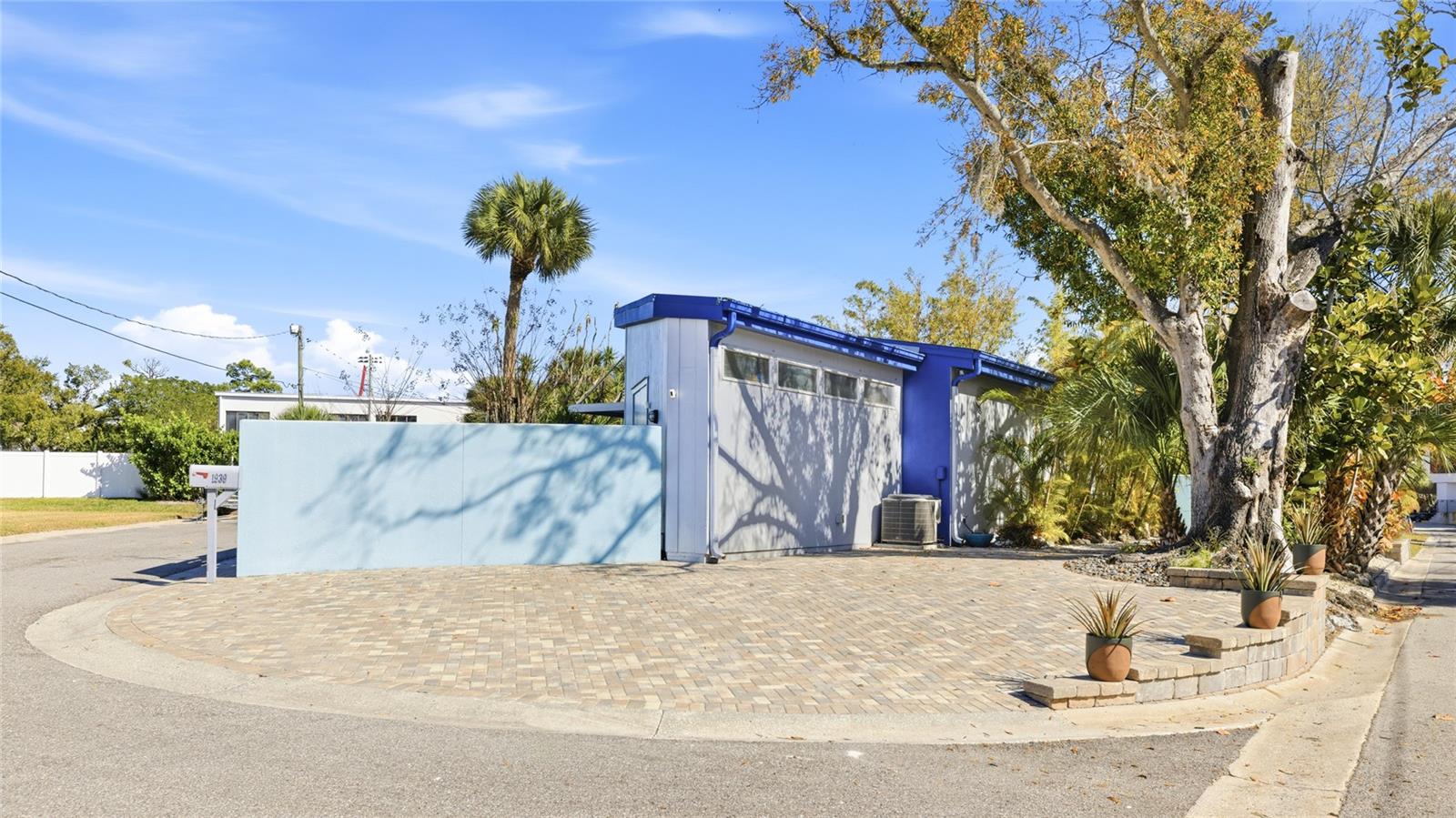 Image 3 of 56 For 1939 High Point Drive