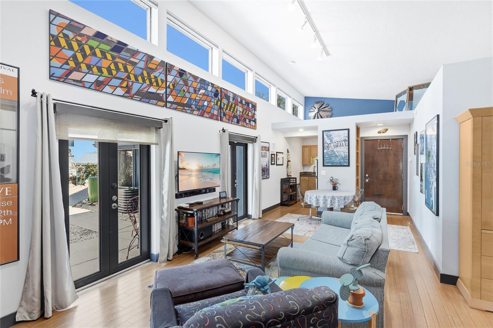 Image 31 of 56 For 1939 High Point Drive