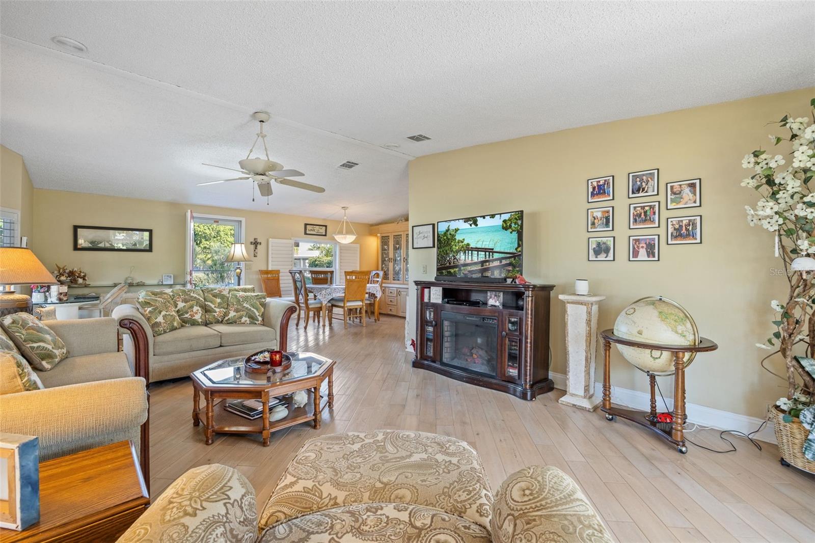 Image 10 of 77 For 19675 Eagle Trace Court