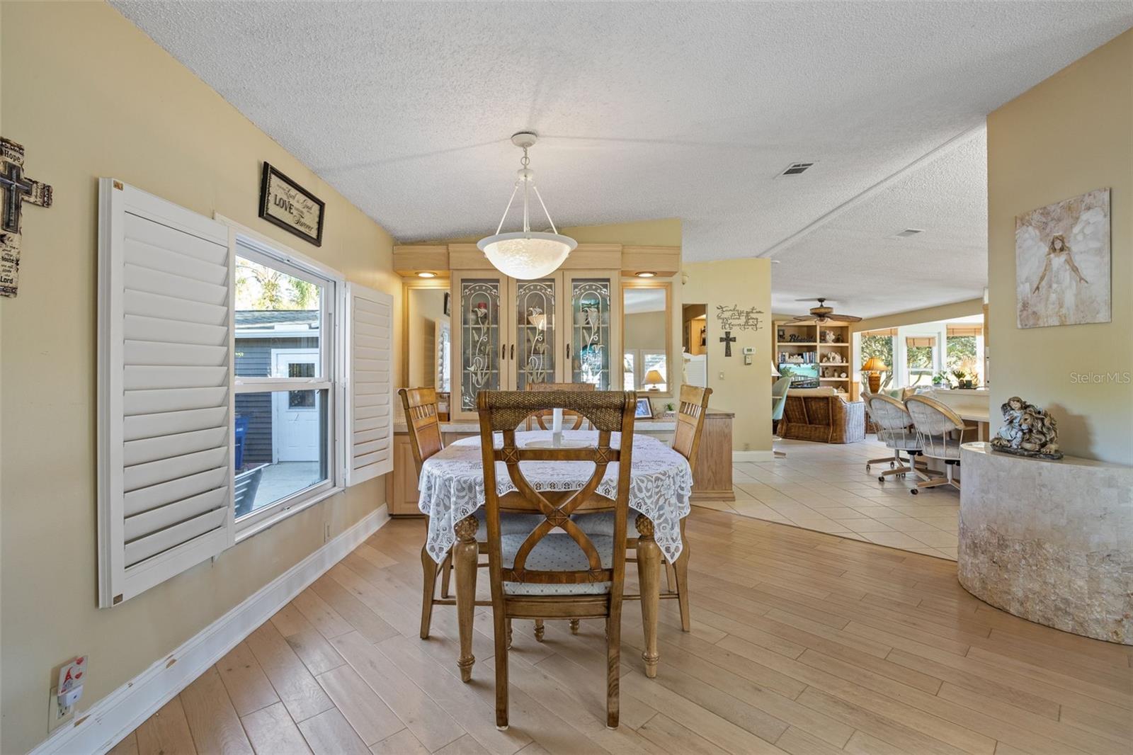 Image 11 of 77 For 19675 Eagle Trace Court