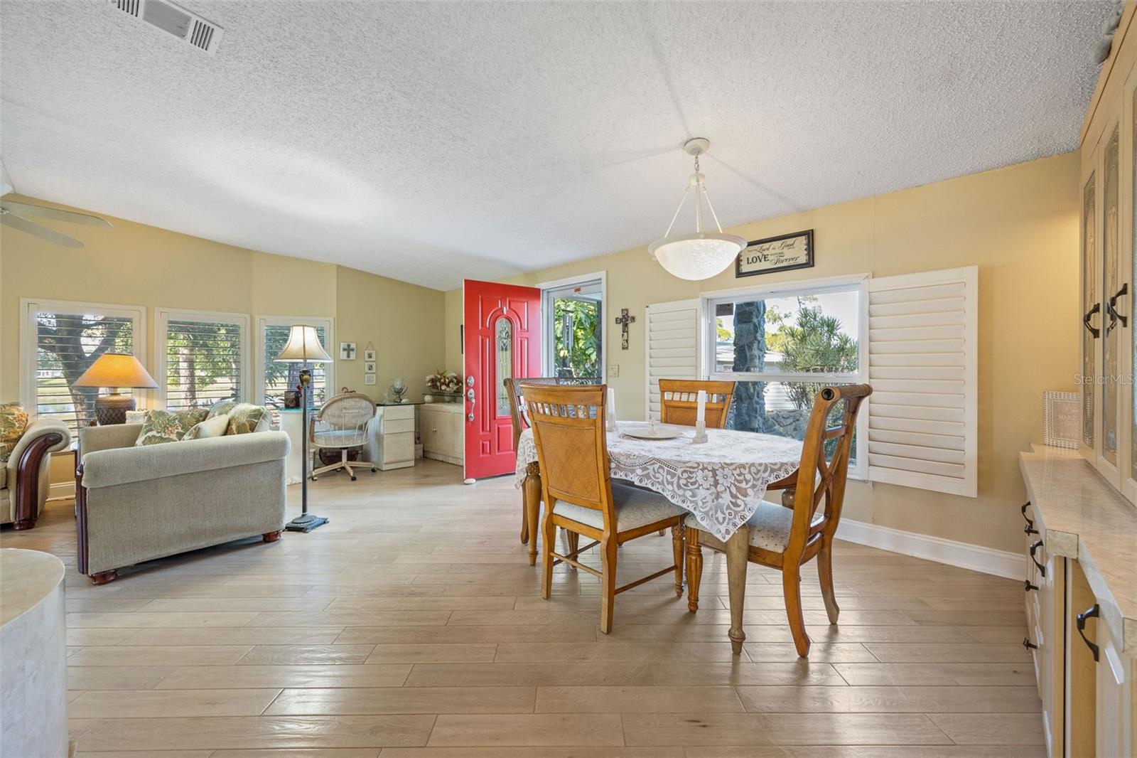 Image 13 of 77 For 19675 Eagle Trace Court