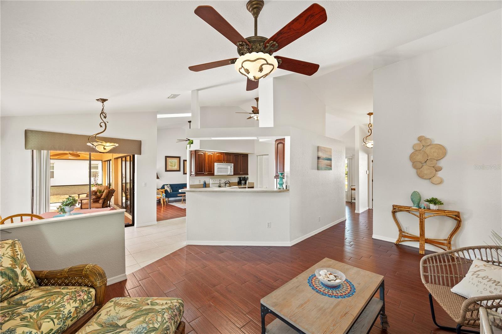 Image 11 of 35 For 26223 Barcelos Court