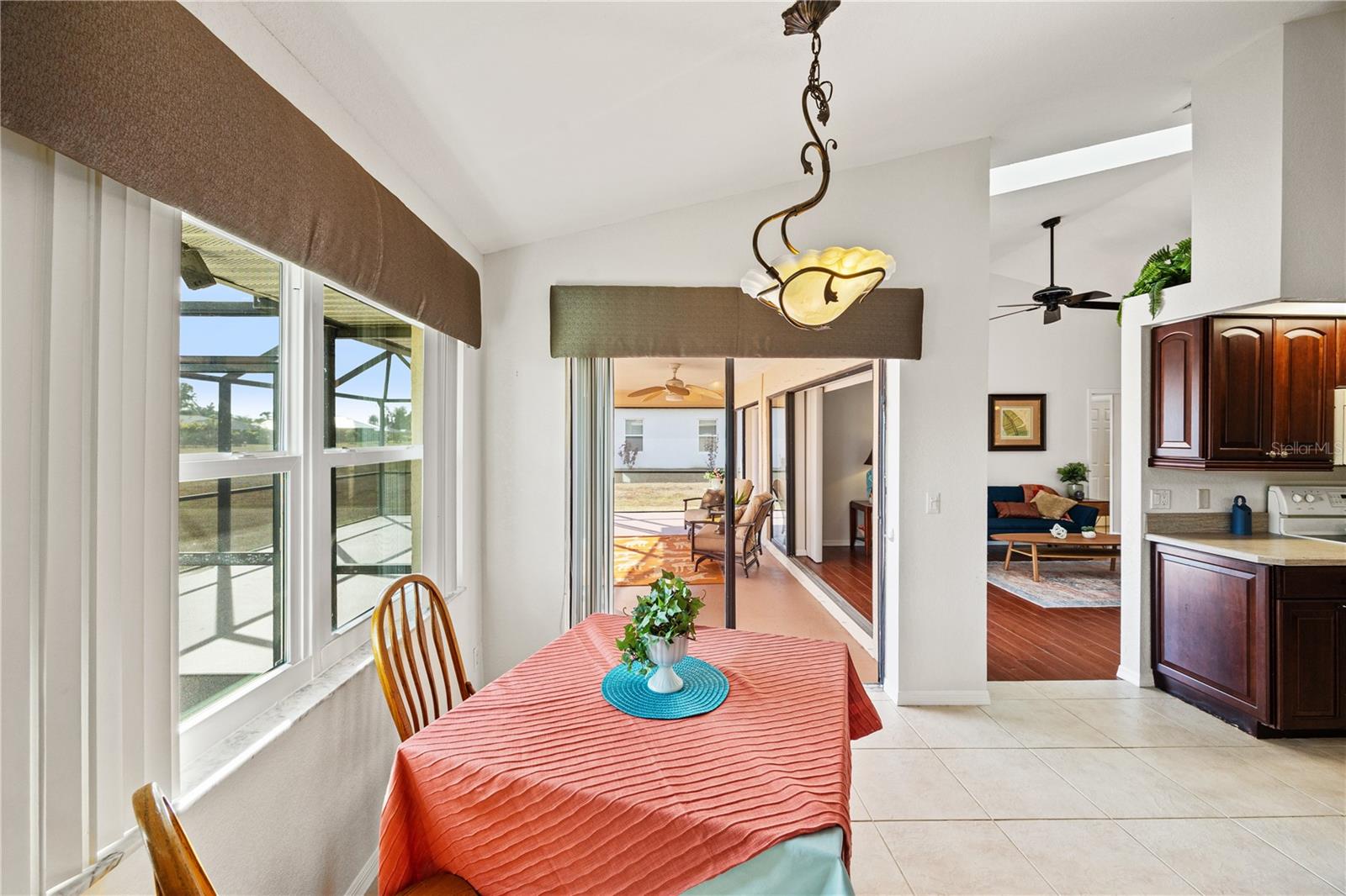 Image 17 of 35 For 26223 Barcelos Court