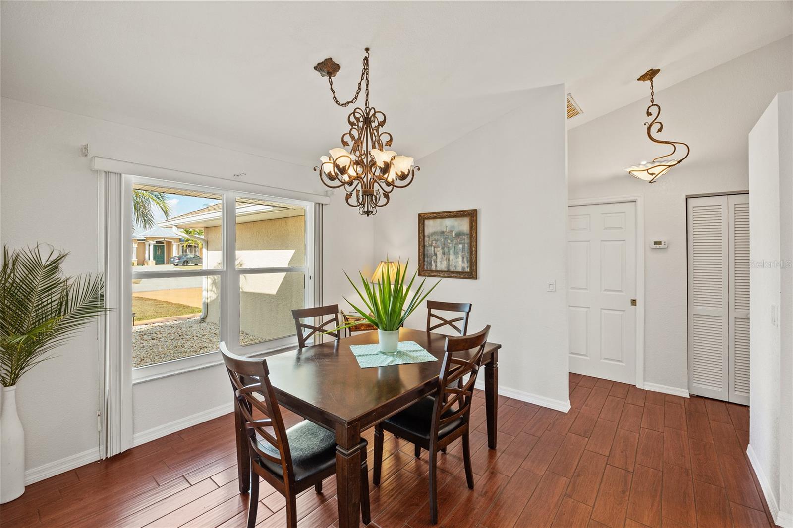 Image 9 of 35 For 26223 Barcelos Court