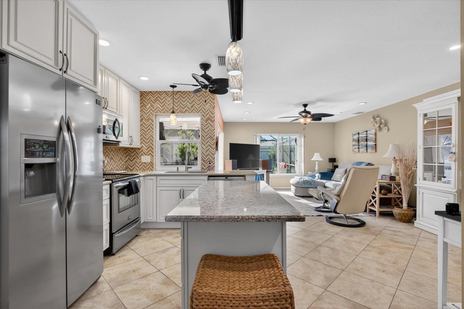 Image 15 of 55 For 6701 16th Avenue Drive W