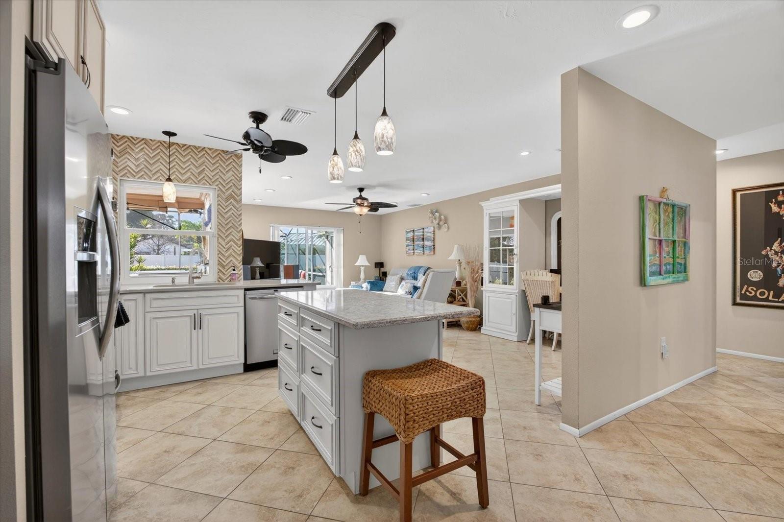 Image 3 of 55 For 6701 16th Avenue Drive W