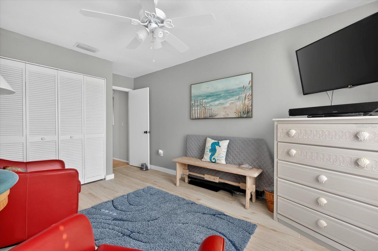 Image 32 of 55 For 6701 16th Avenue Drive W