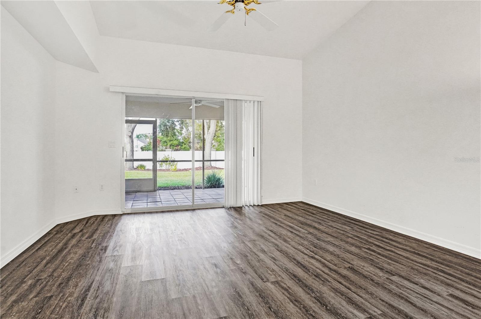 Image 16 of 50 For 6228 Country Club Way