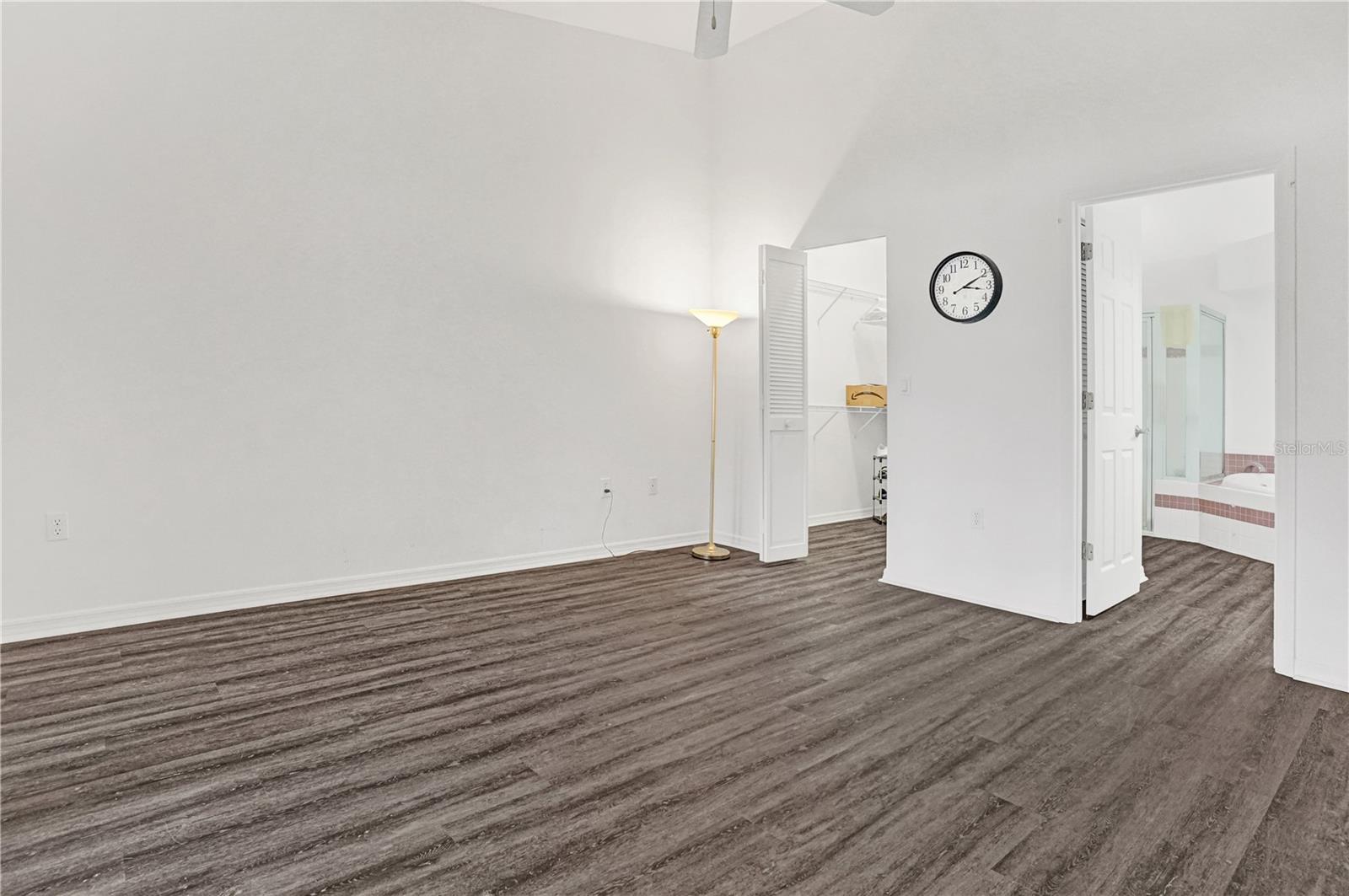 Image 17 of 50 For 6228 Country Club Way