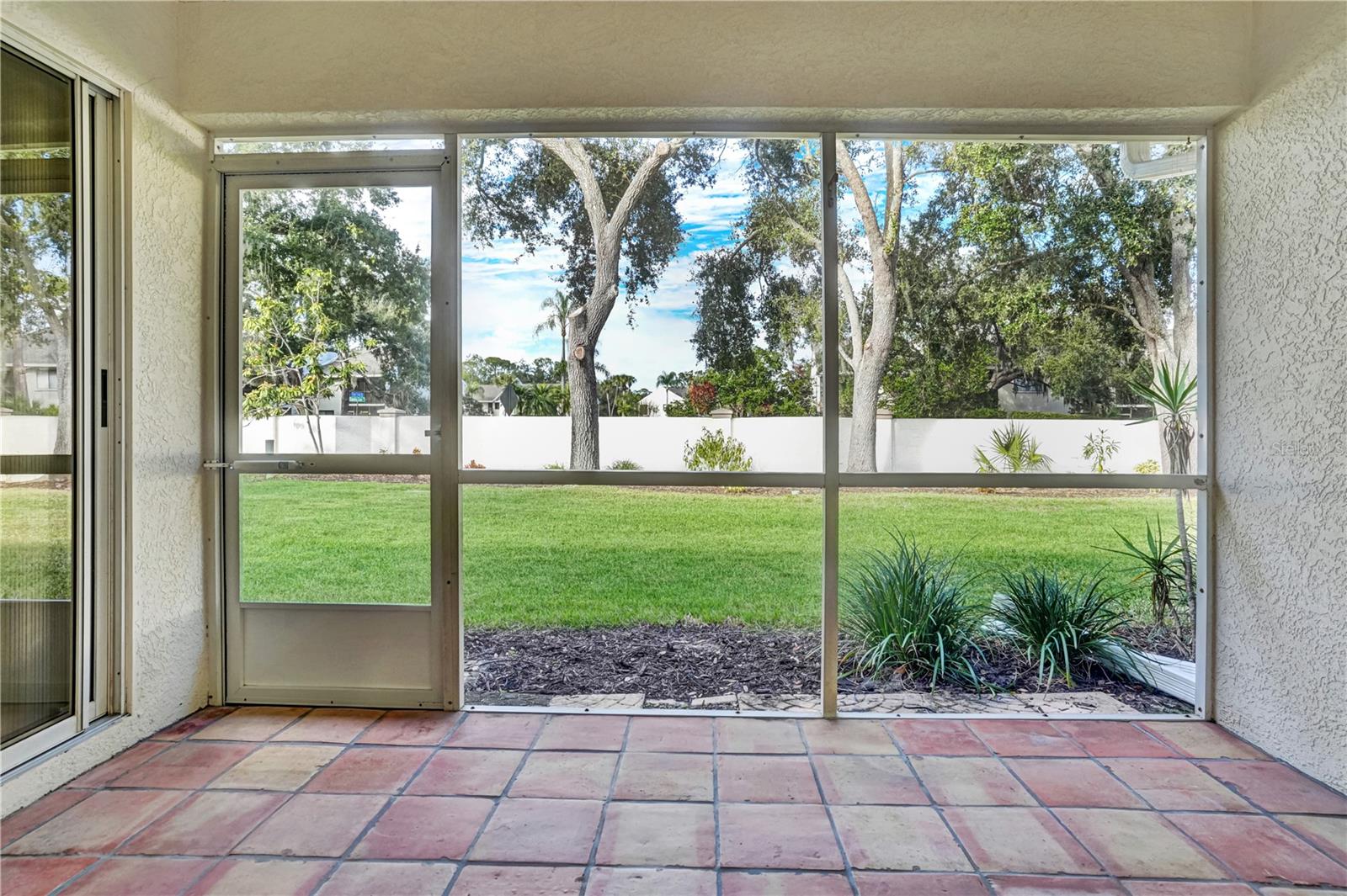 Image 21 of 50 For 6228 Country Club Way