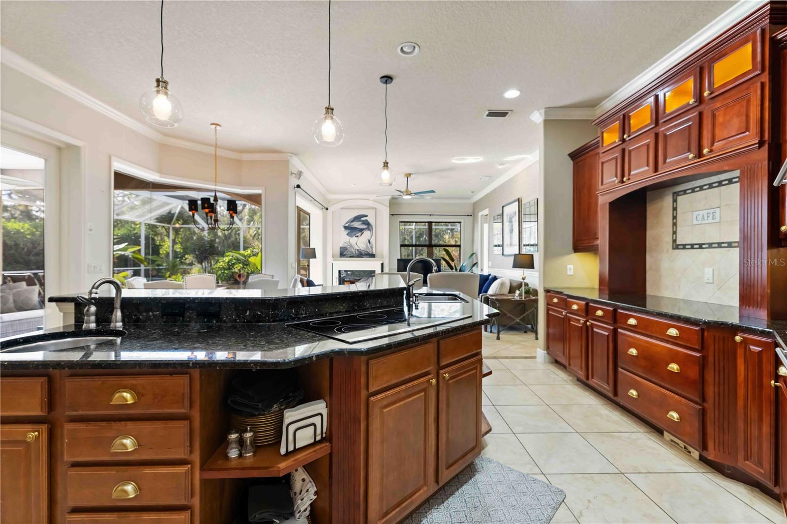 Image 17 of 61 For 2962 Wilderness Boulevard E