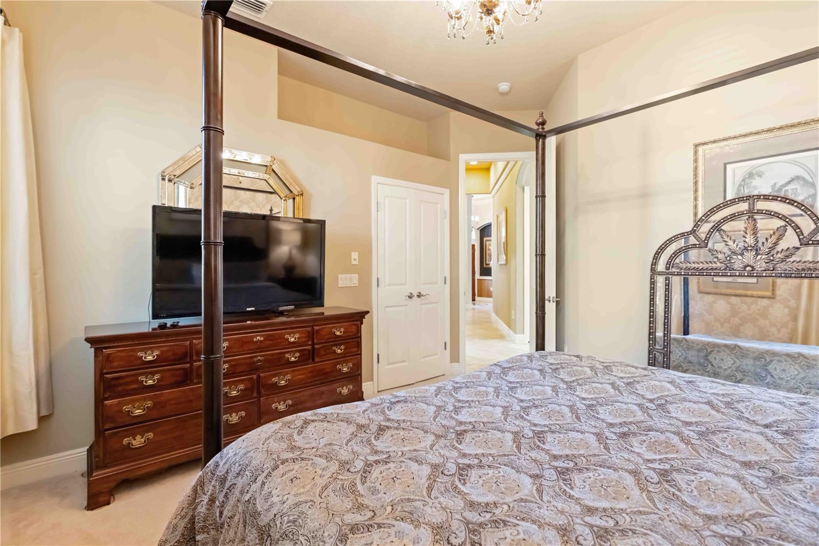 Image 30 of 61 For 2962 Wilderness Boulevard E