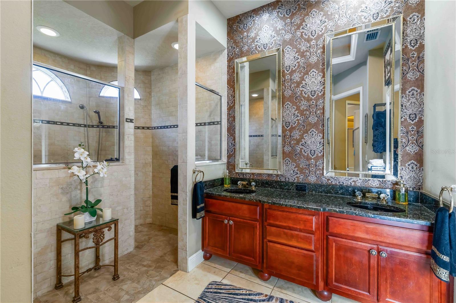 Image 38 of 61 For 2962 Wilderness Boulevard E