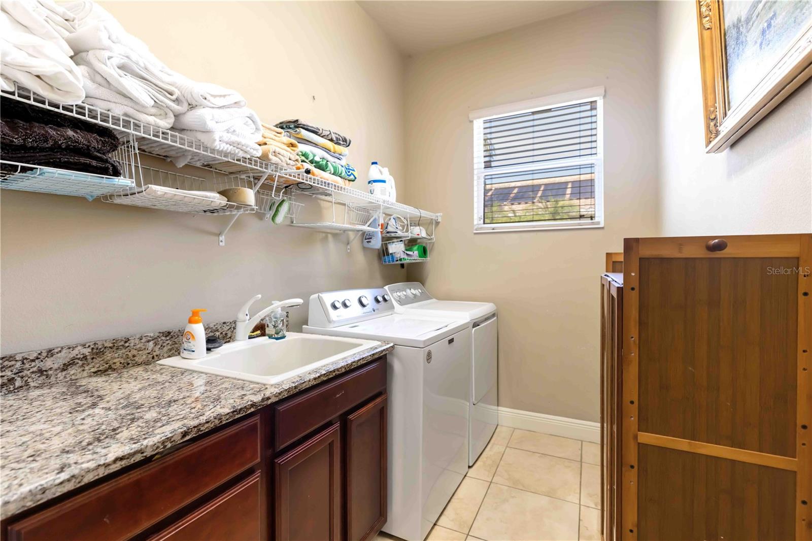 Image 41 of 61 For 2962 Wilderness Boulevard E