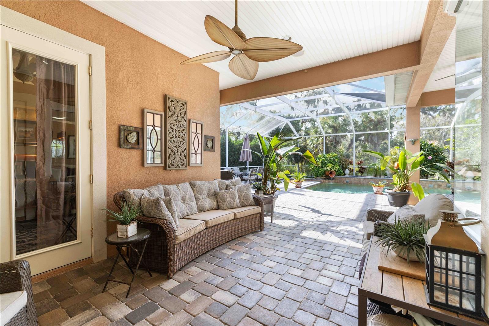 Image 42 of 61 For 2962 Wilderness Boulevard E