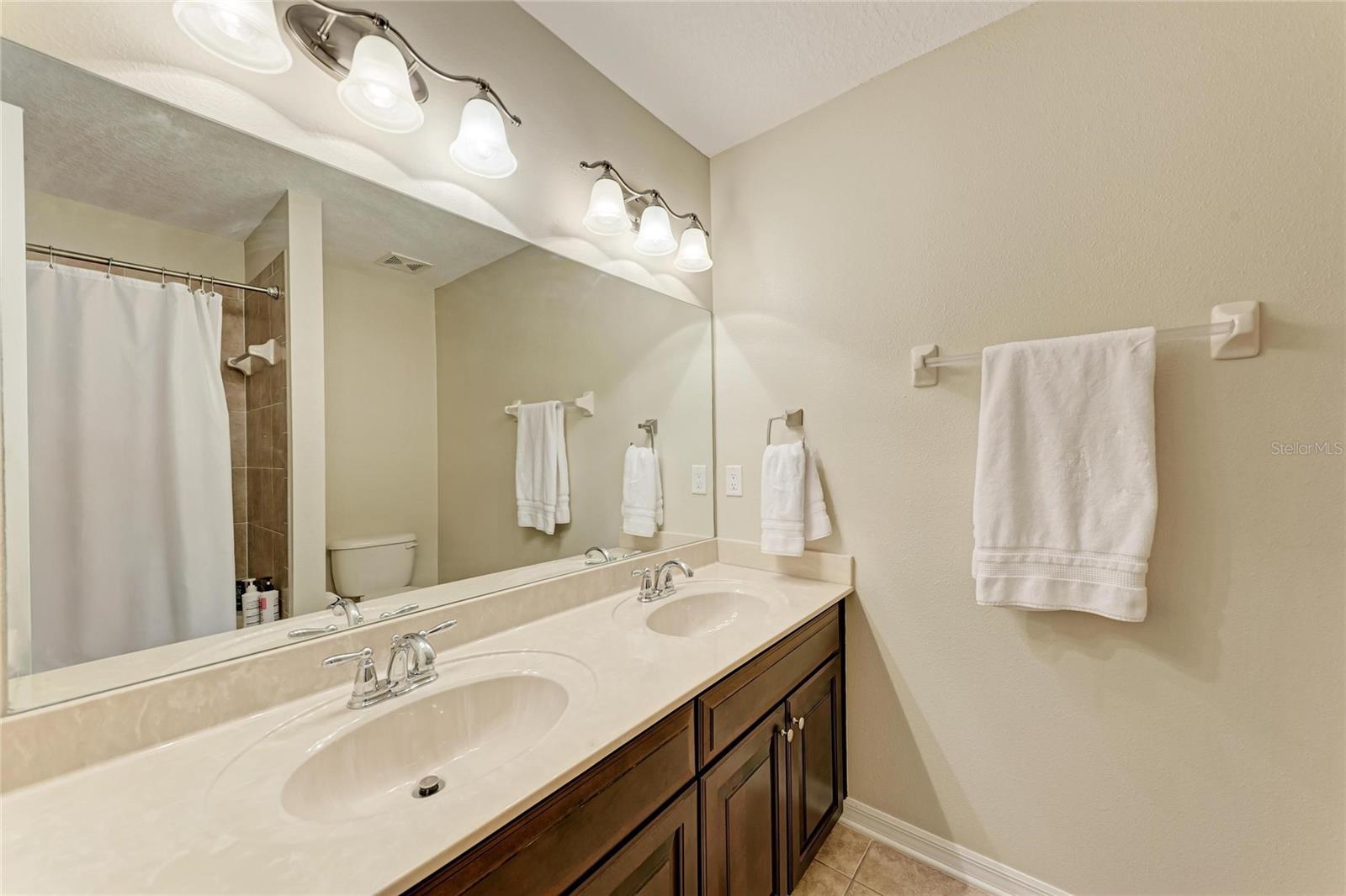 Image 39 of 58 For 12525 Shirebrook Court