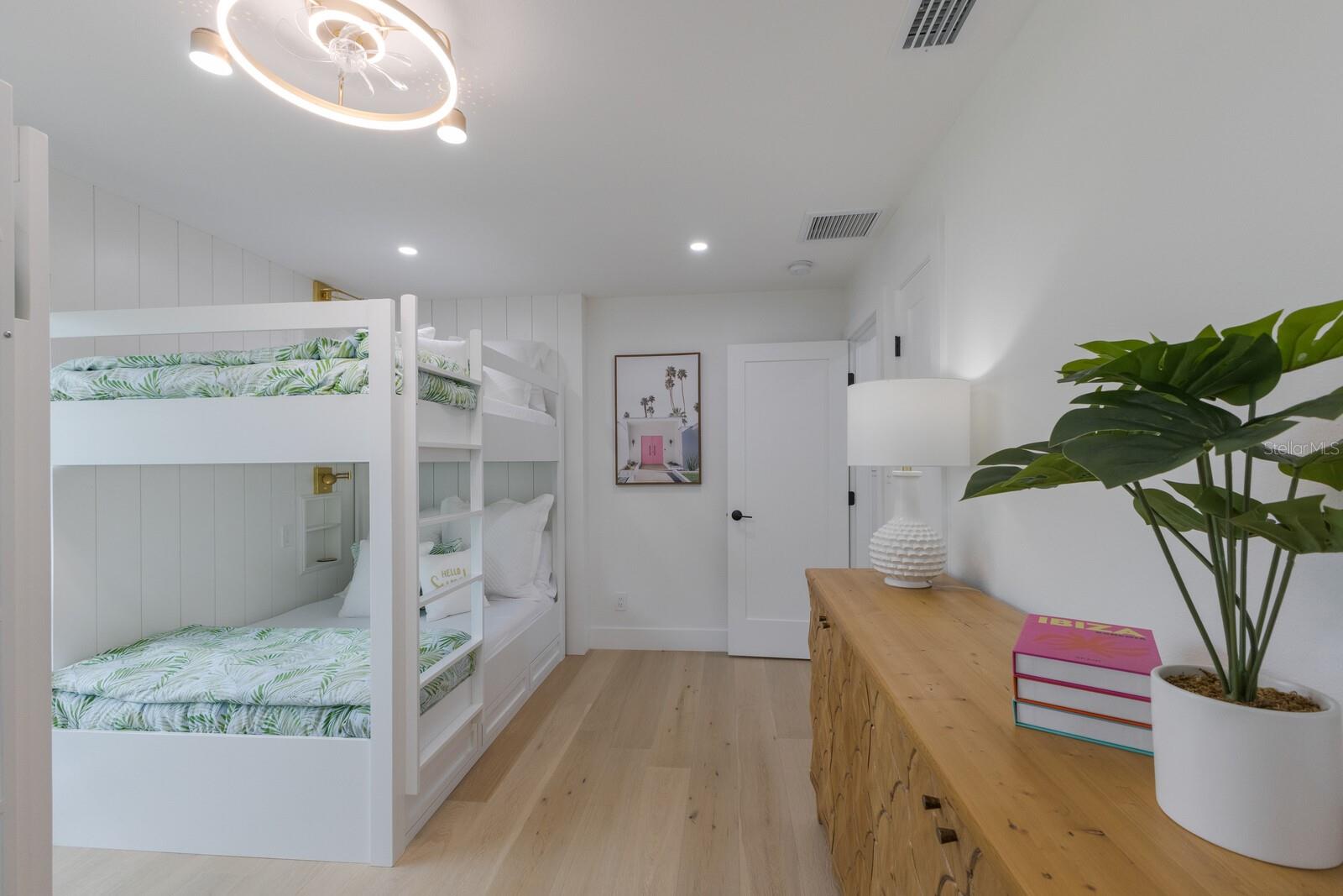 Image 63 of 74 For 510 Putter Lane