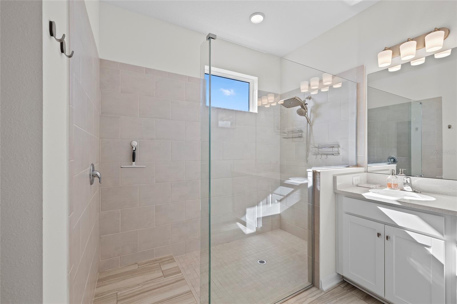 Image 19 of 52 For 11419 Daybreak Glen