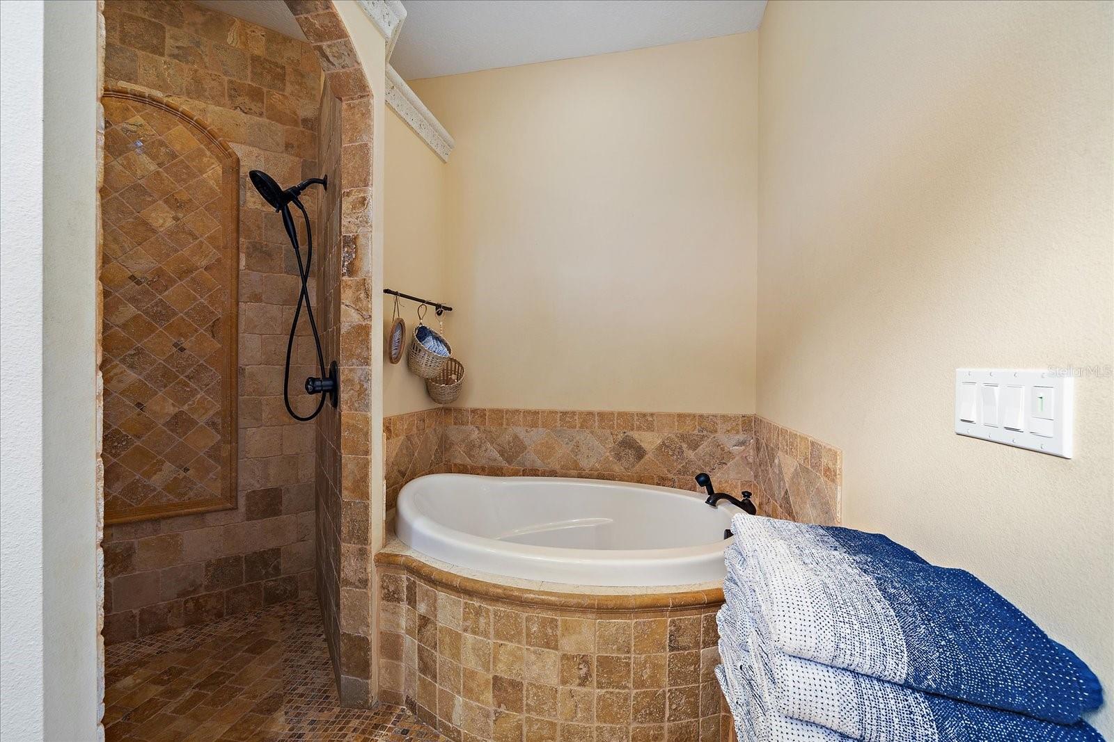 Image 19 of 35 For 5624 Aaron Court