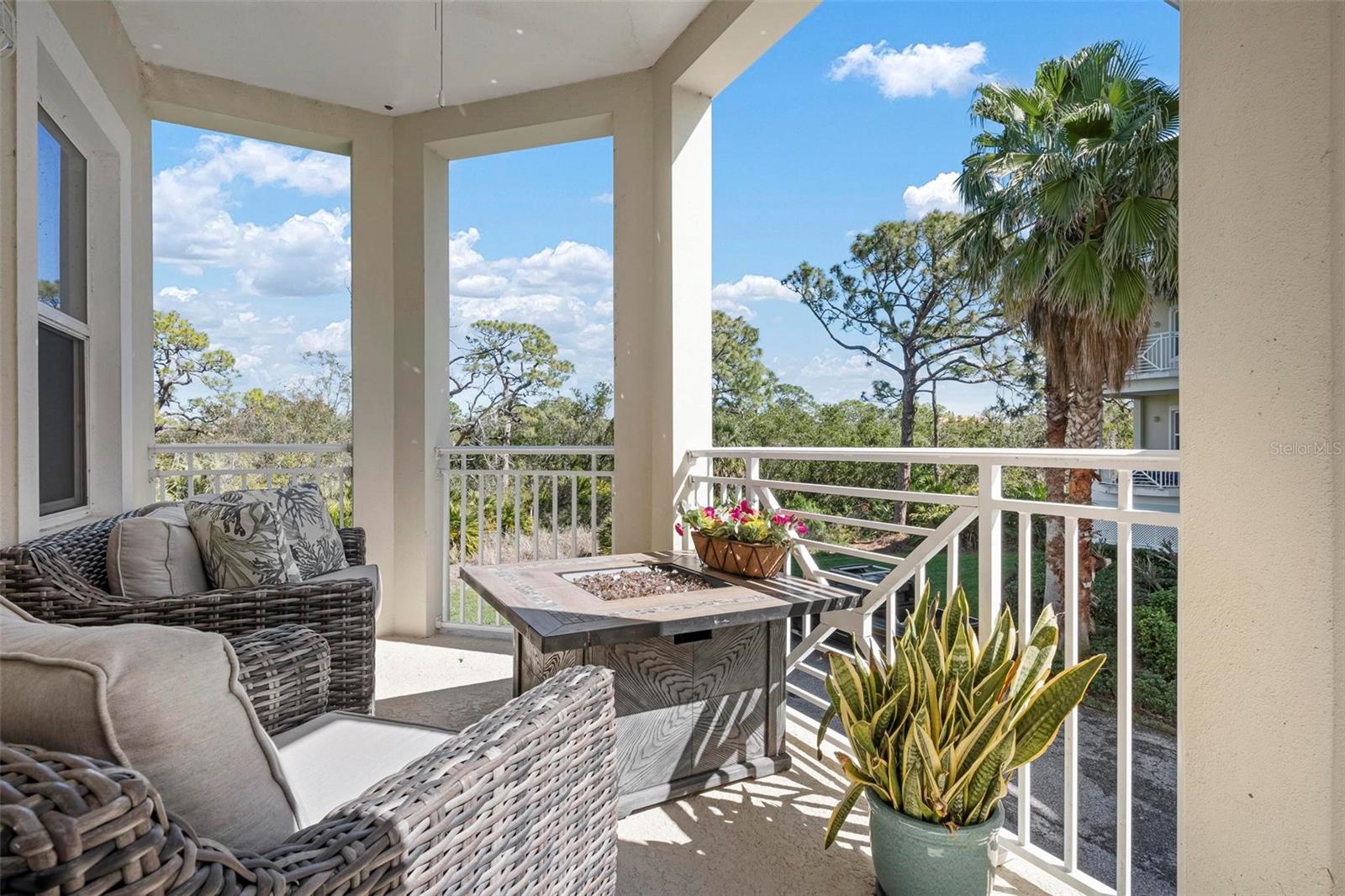 Image 37 of 44 For 7730 34th Avenue W 103