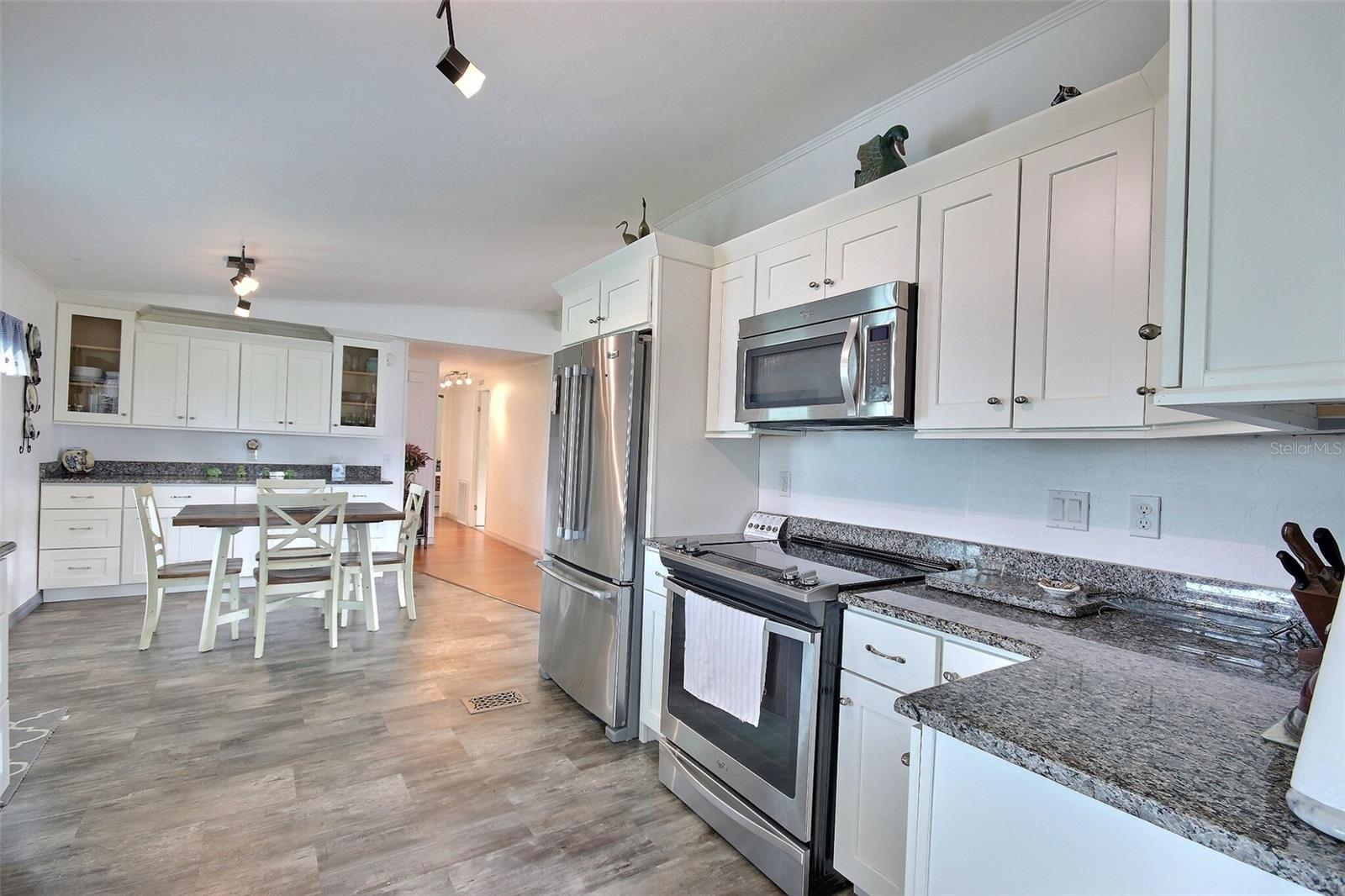 Image 10 of 47 For 117 Heron Ct