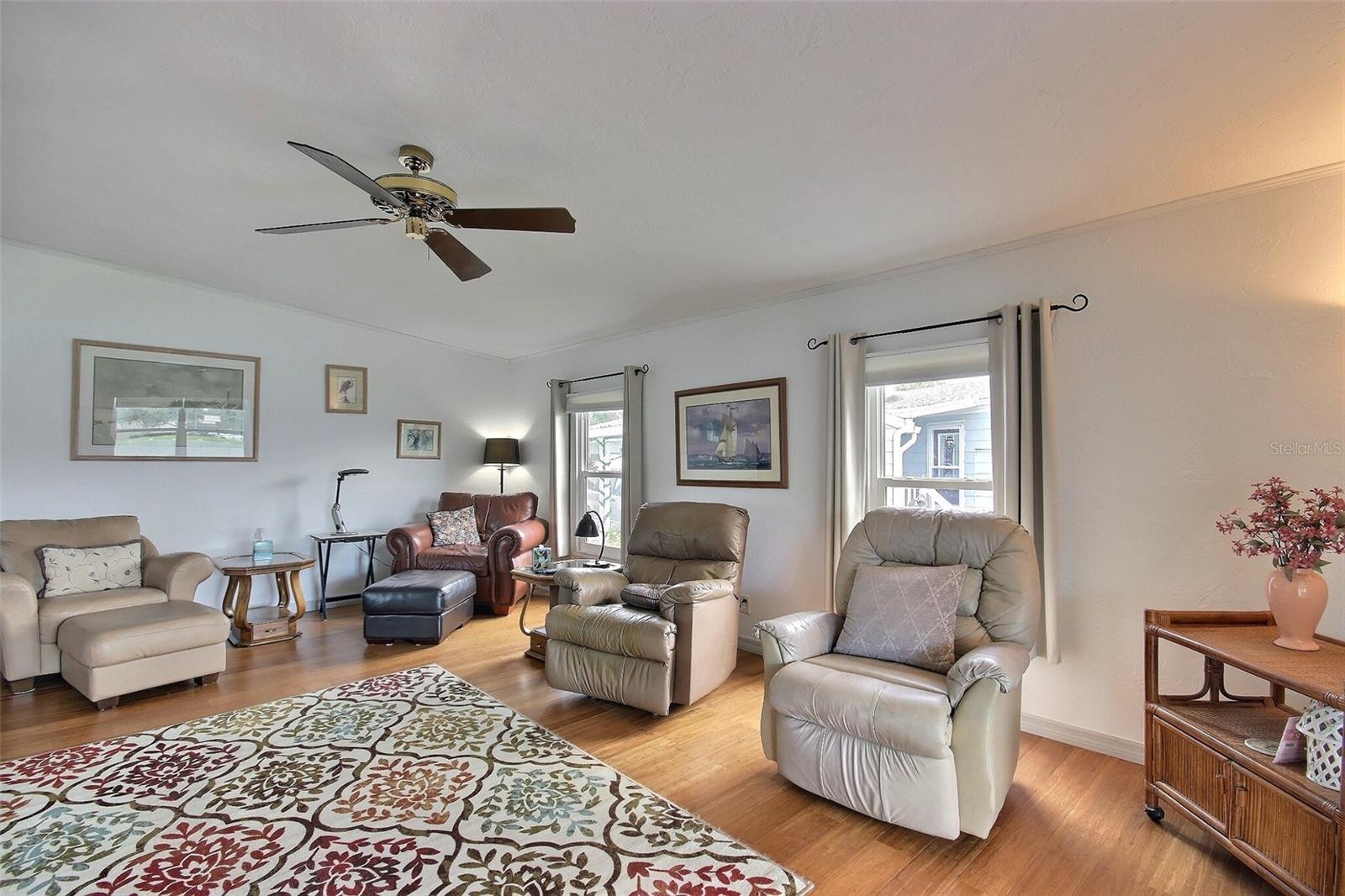 Image 20 of 47 For 117 Heron Ct