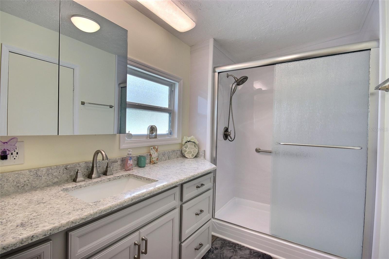 Image 33 of 47 For 117 Heron Ct